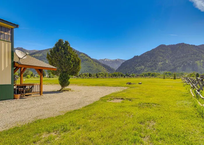 Retreat W/ Mountain Views - Near Trails! Thayne